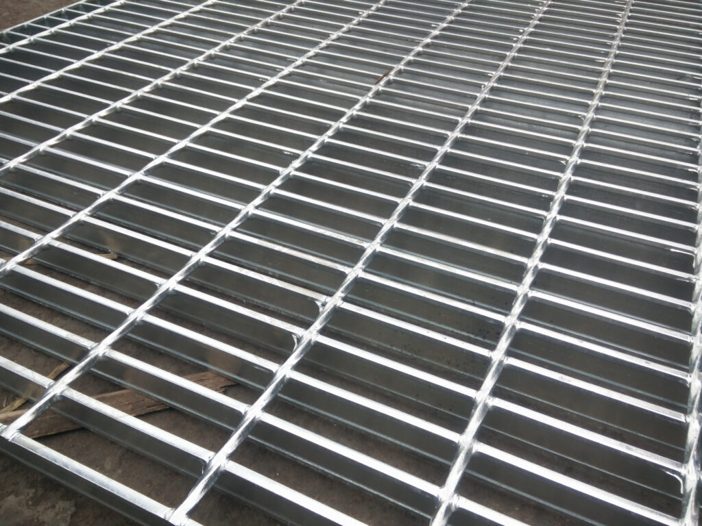 Conventional steel grating details