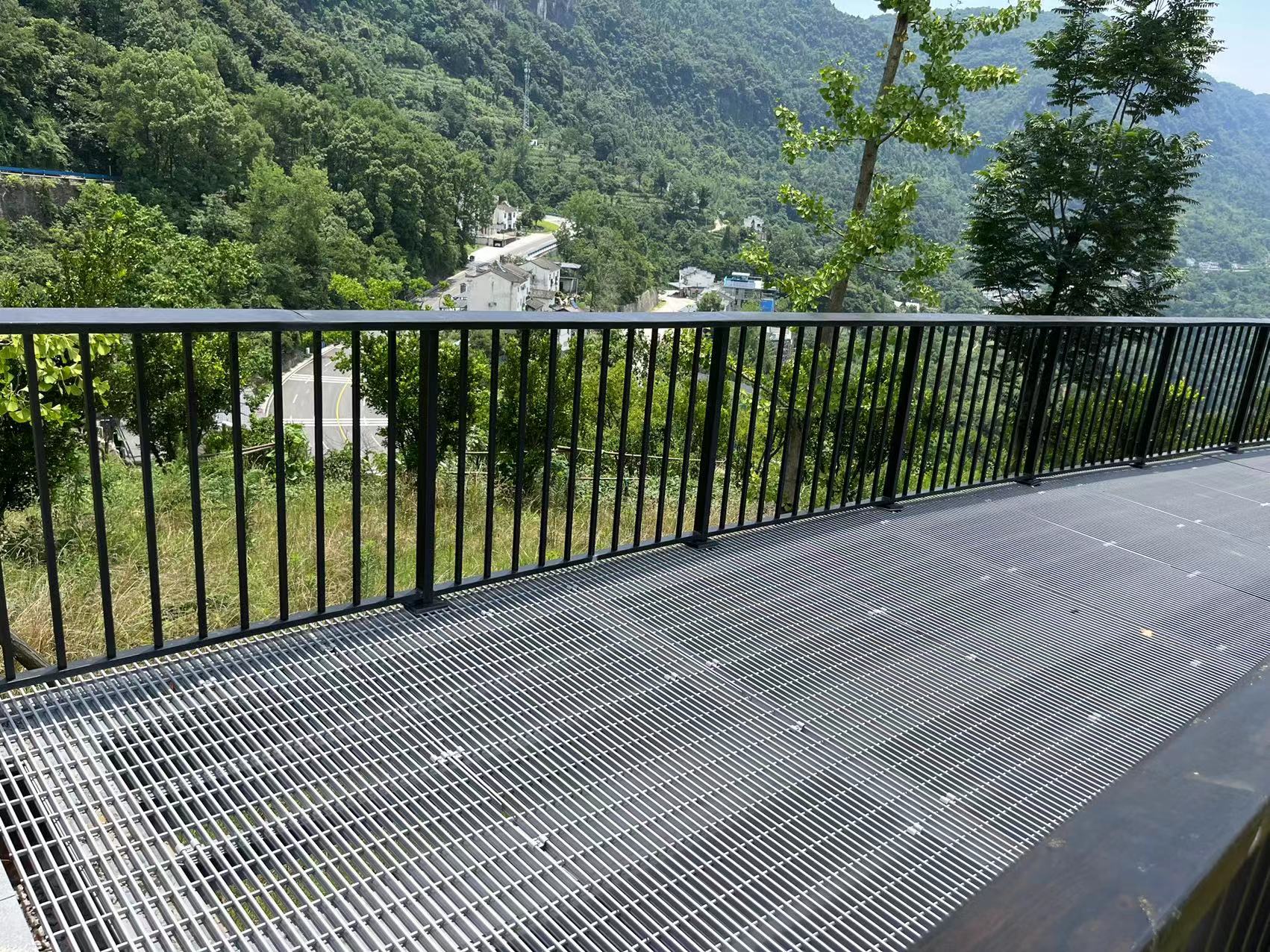 View Platform made with aluminium grating